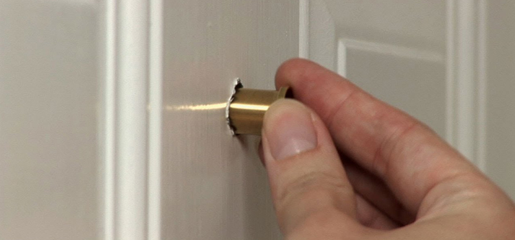 peephole door repair in Bonita